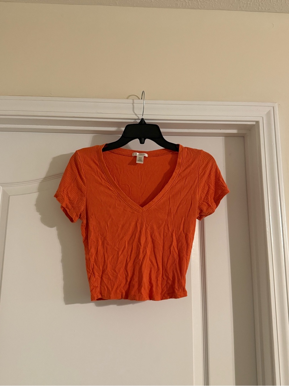 Bozzolo Orange Ribbed V-Neck Crop Top